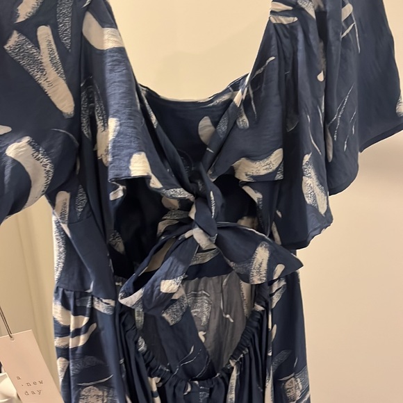 NWT blue tie back midi dress - Picture 5 of 9